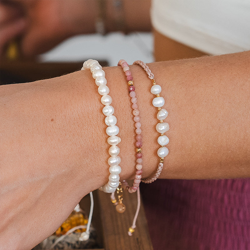 Coral Mermaids Pearl Bracelet