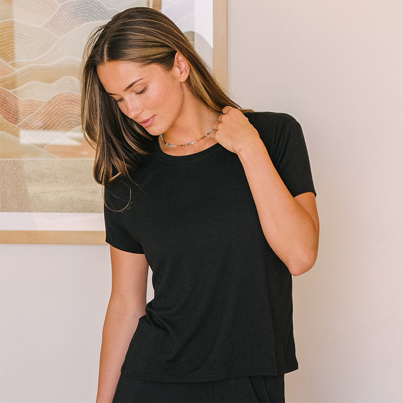 Black Daily Tee, close-up