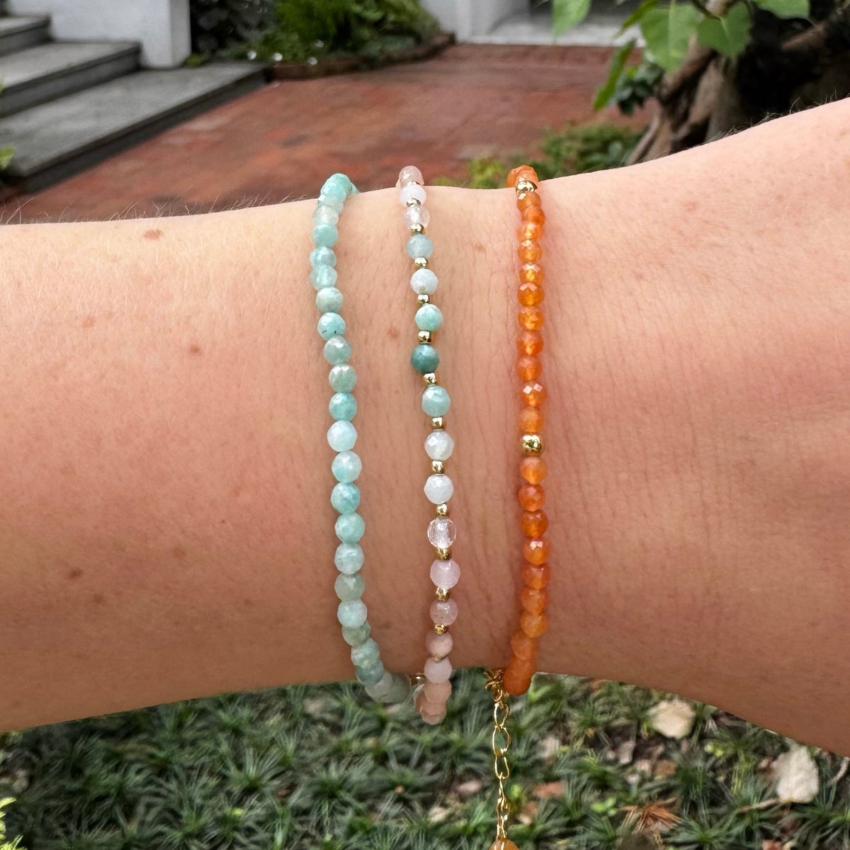Positive Energy 3mm Metal Accent Healing Bracelet