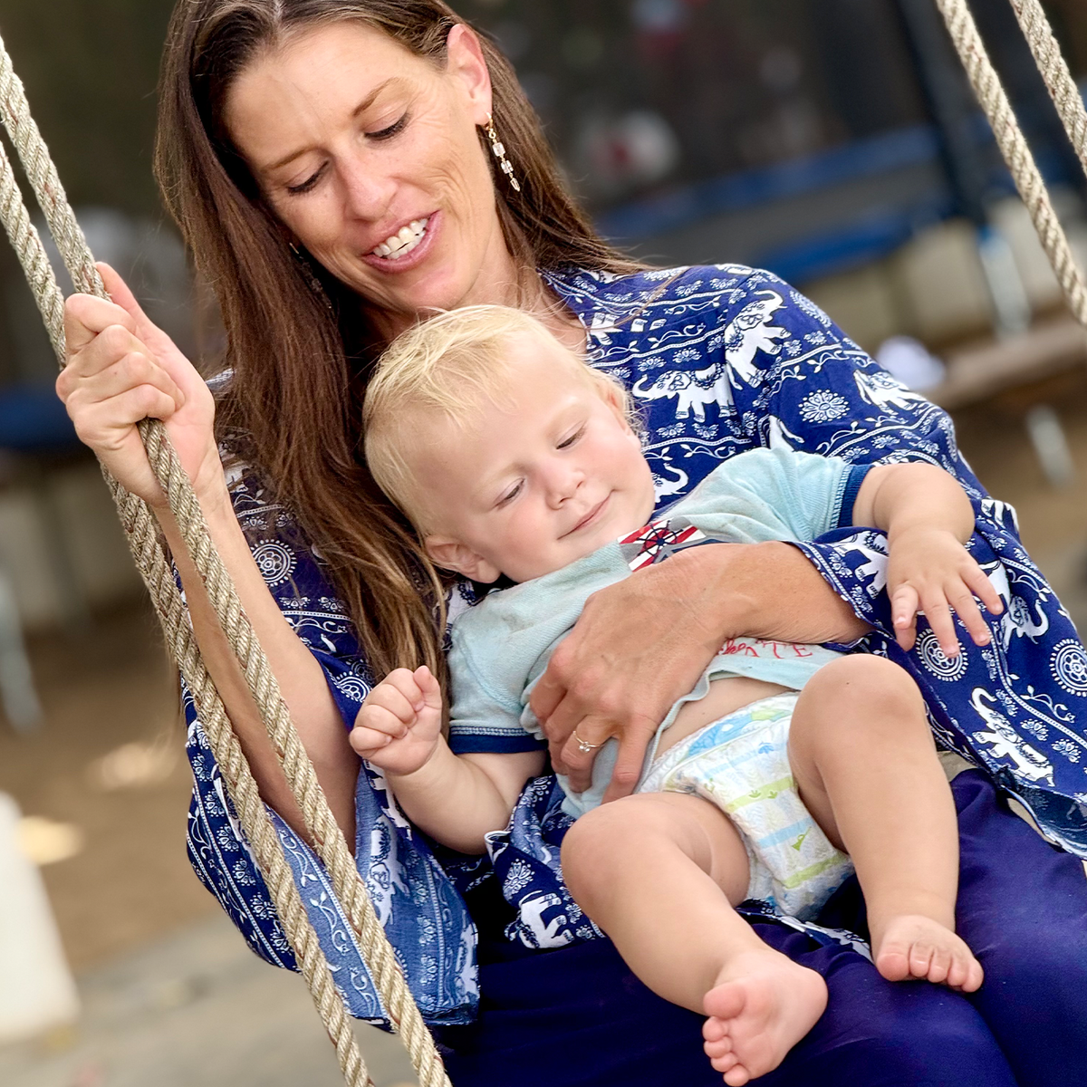 Chiang Dao Elephant Daydreamer Top